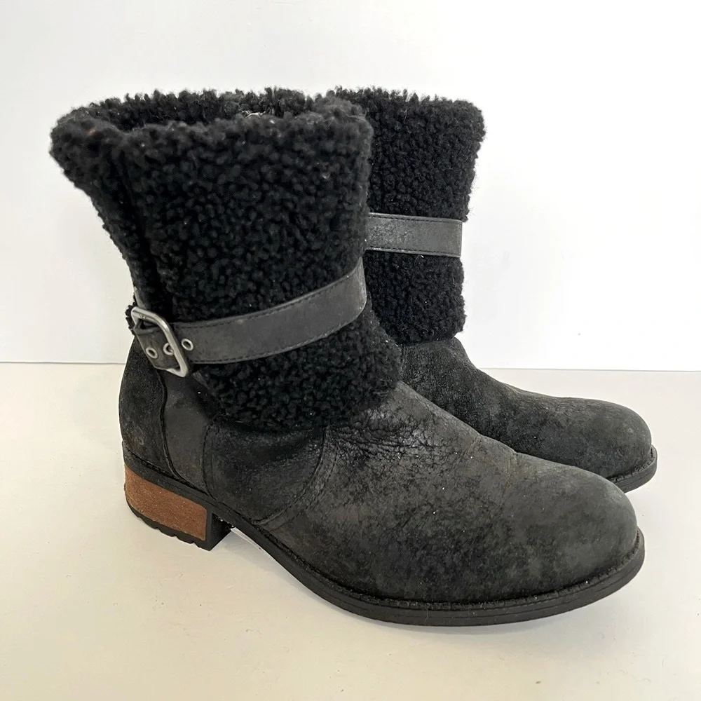 UGG Blayre II Boots Sherpa Fur Cuff Leather Size 9.5